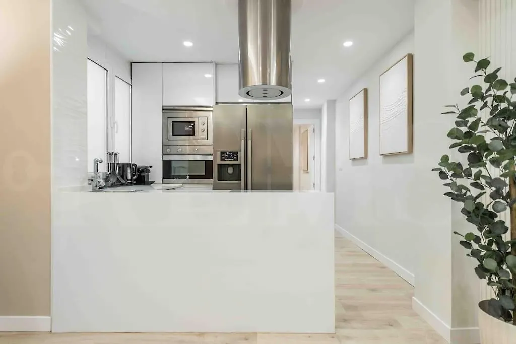 Elegant Apartment In Historic Center By Rems Málaga