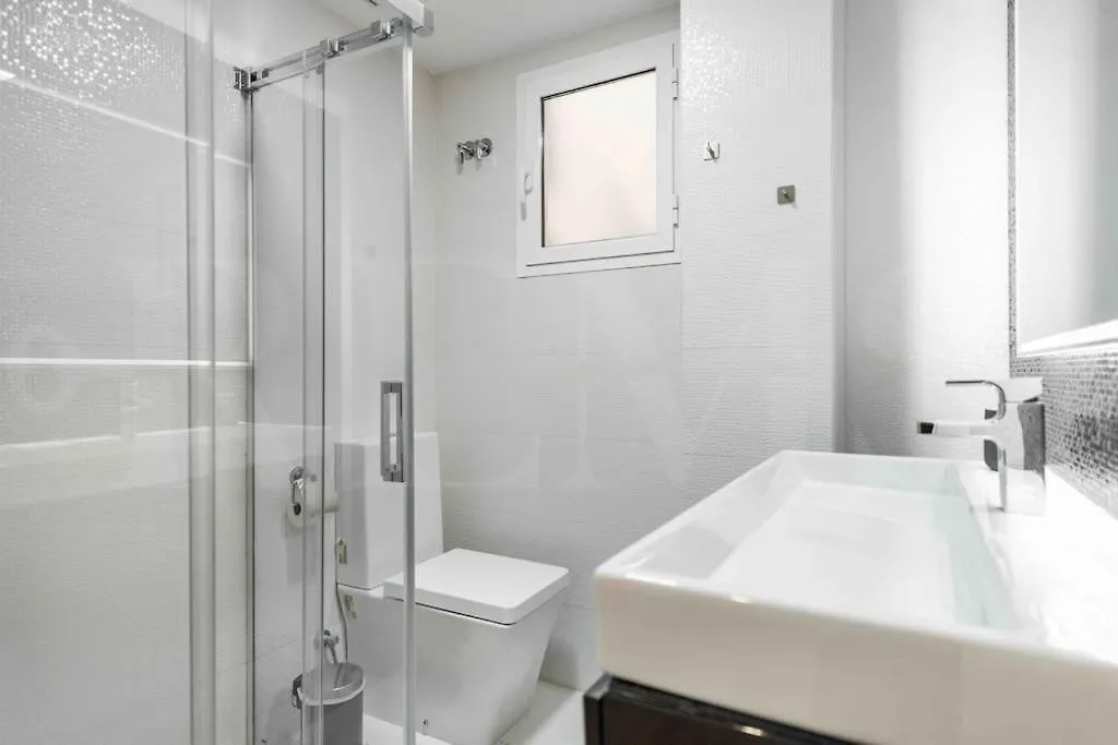 Elegant Apartment In Historic Center By Rems Málaga