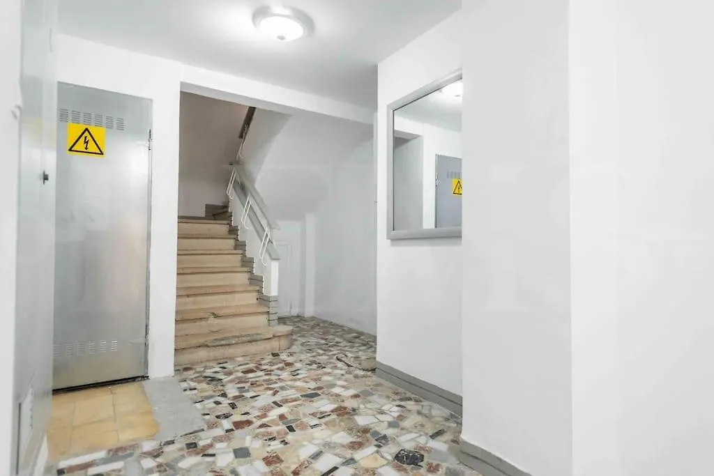 Elegant Apartment In Historic Center By Rems Малага